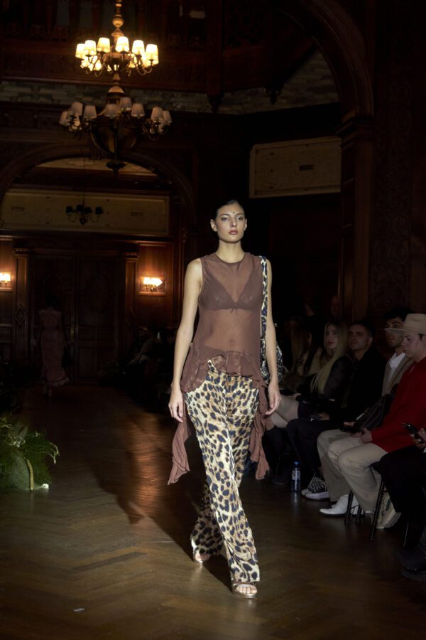 BLUSA ANYSHYA - Imagen 5